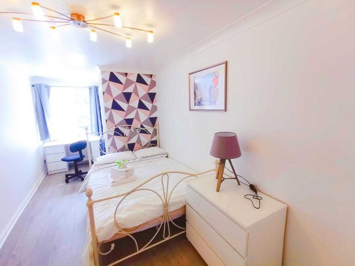 Modern And Spacious Double&King Bedrooms Both With Private Bathrooms Edinburgh Kültér fotó