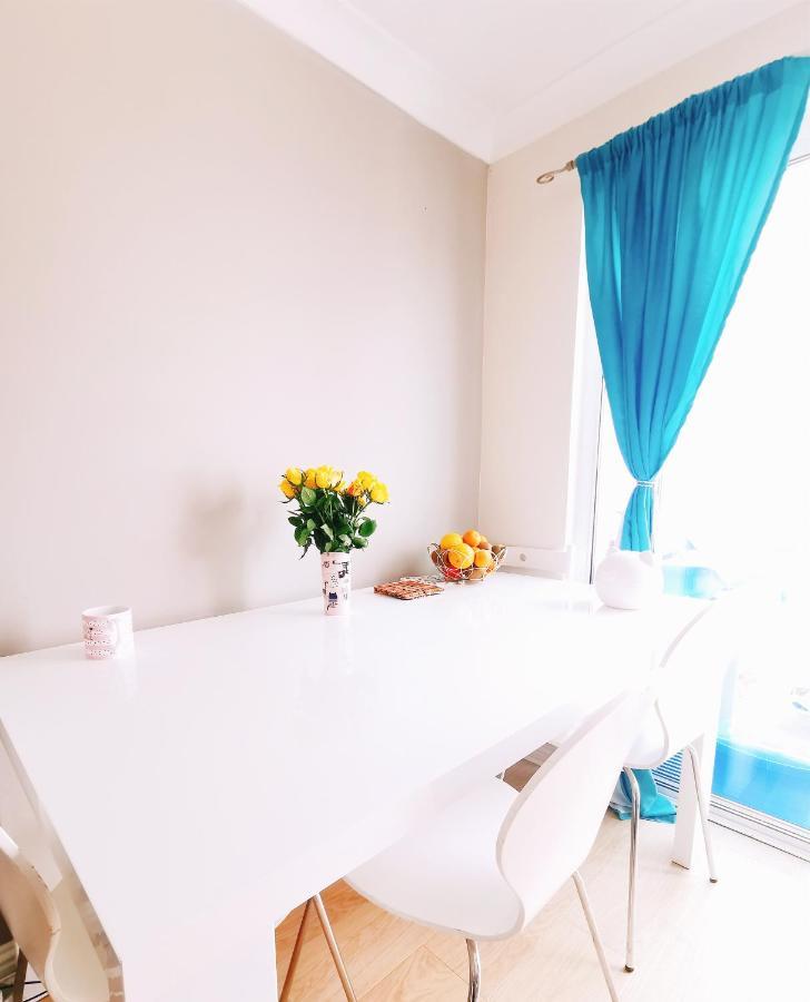 Modern And Spacious Double&King Bedrooms Both With Private Bathrooms Edinburgh Kültér fotó
