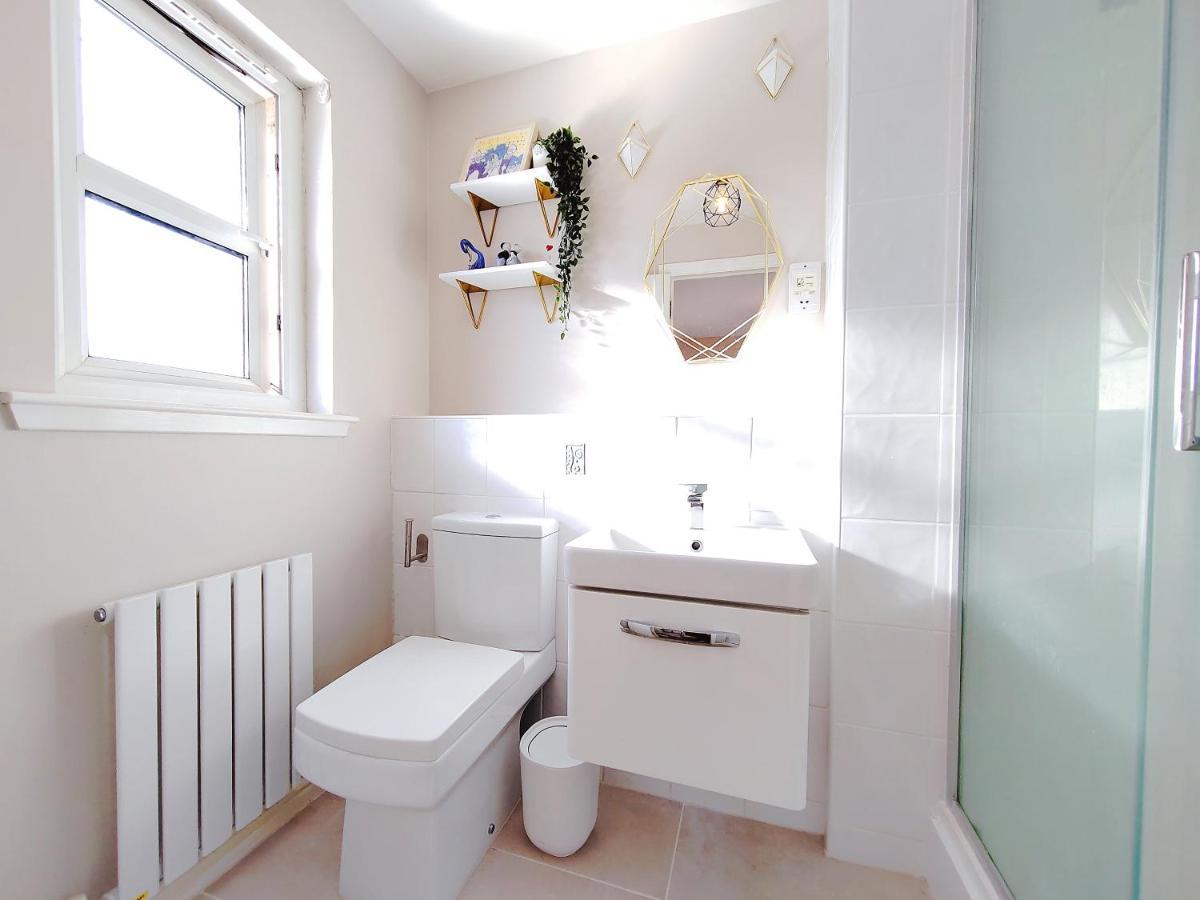 Modern And Spacious Double&King Bedrooms Both With Private Bathrooms Edinburgh Kültér fotó
