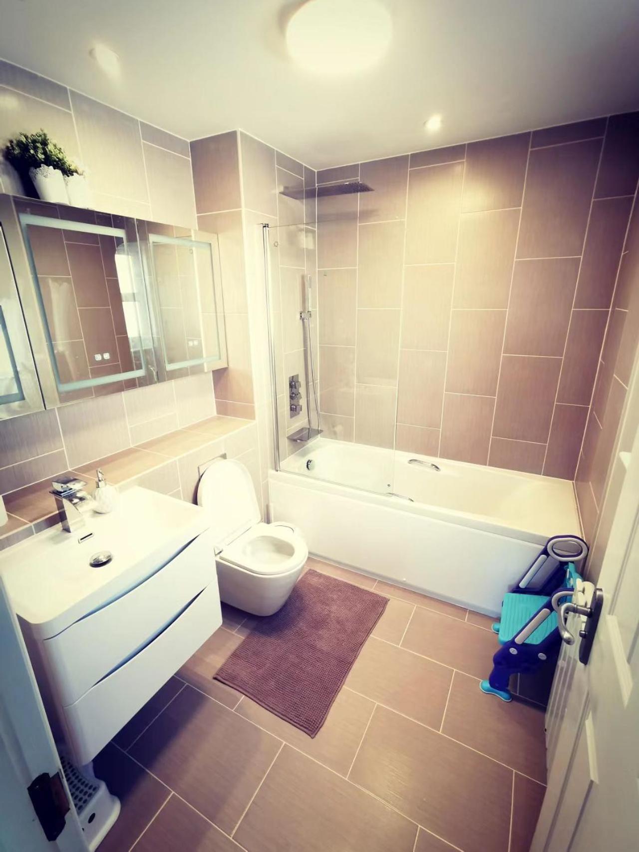 Modern And Spacious Double&King Bedrooms Both With Private Bathrooms Edinburgh Kültér fotó